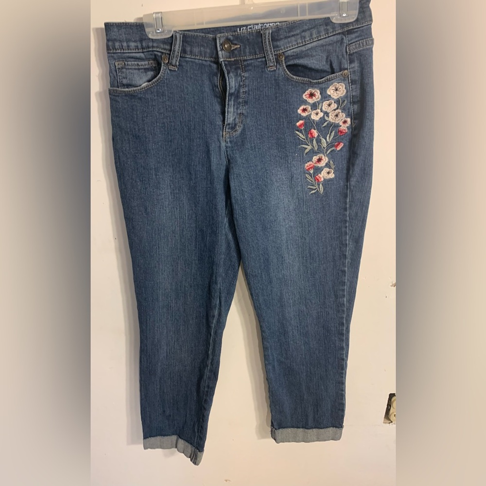 Liz Claiborne Pink Embroidered Flowers skinny blue jeans sz 4